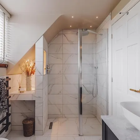 Loughrigg Apartment *