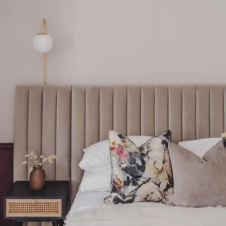 Loughrigg Apartment *