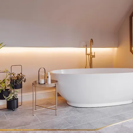 Loughrigg -private House With A Hot Tub *